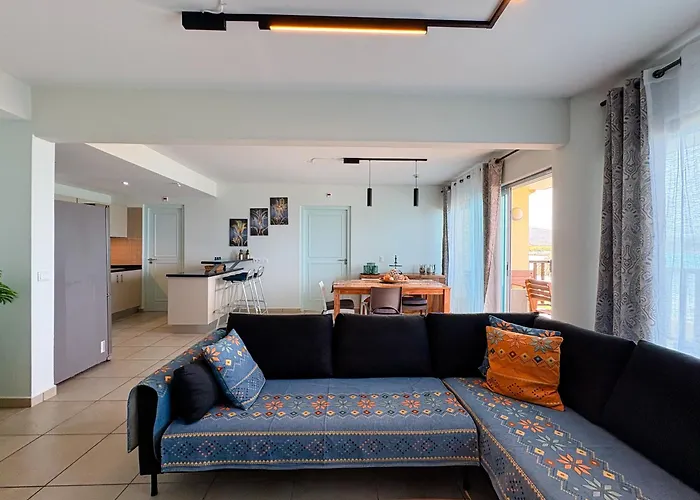 Beach Front Luxury Living - 2 Bedroom Condo With Sea View